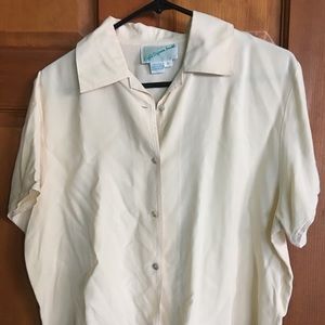 Vintage Women’s beige Silk Blouse